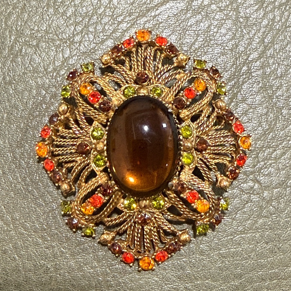 Vintage Florenza Victorian Revival Brooch Pendant